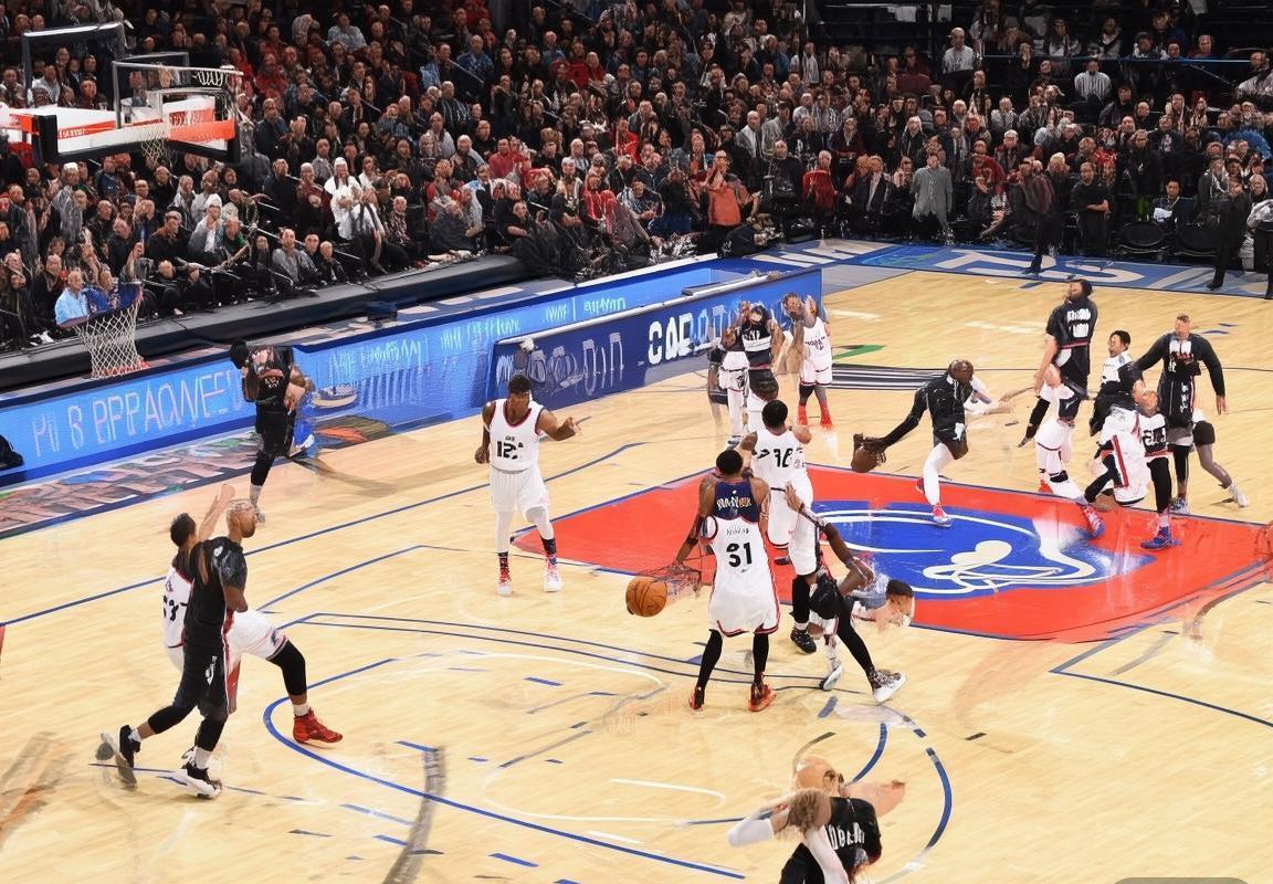 76人与猛龙对决：战术解析与赛果回顾(图1)